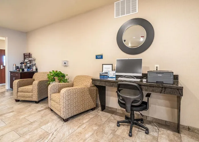 Best Hotels Near Javier's Newport Beach