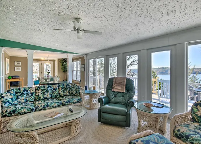 Best Hotels Near Camden NY for Visitors