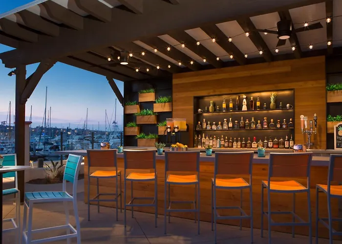 Prime Shelter Island Hotels in San Diego's Coastal Gem