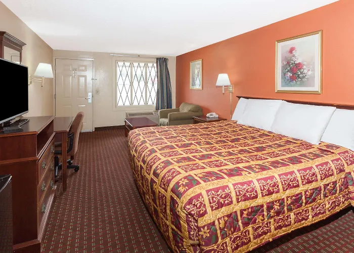 Premier Hotels in Tucker GA