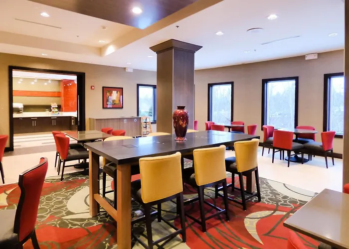 Best Plymouth Harbor Hotels for Comfort