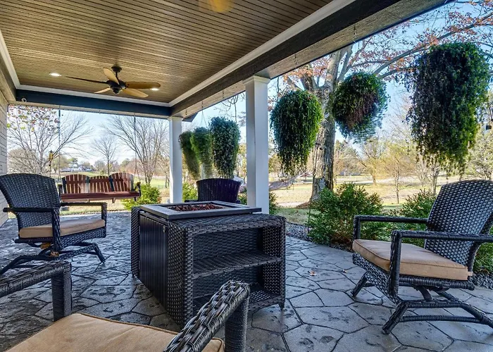 Best Pet Friendly Hotels Near Washington D.C.