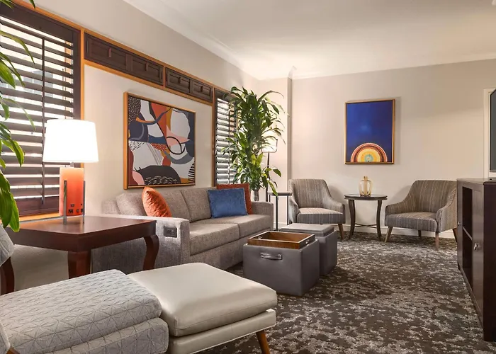 Best Hotels Near Tranquil Lake Bryan in Orlando