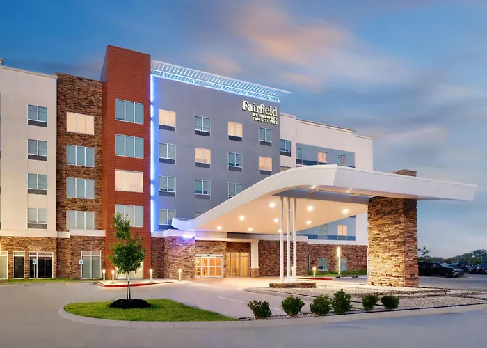 Best Hotels in League City TX for Coastal Getaways