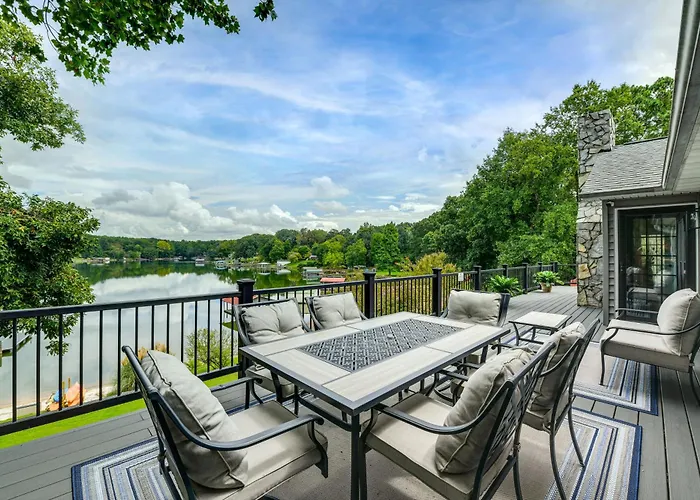 Top Denver Airport Hotels with Park and Fly Services