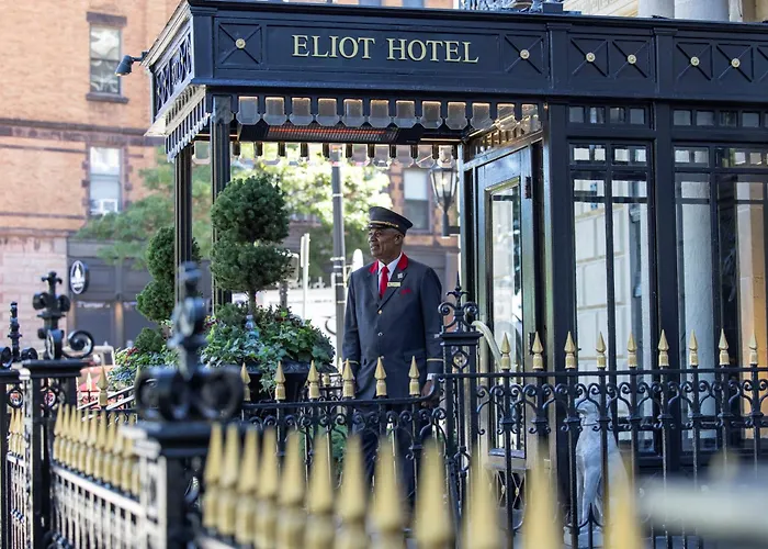 Top Suites Hotels in Boston for Opulent Stays