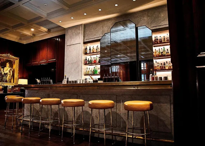 Top Hotels Close to Dallas Mavericks Arena