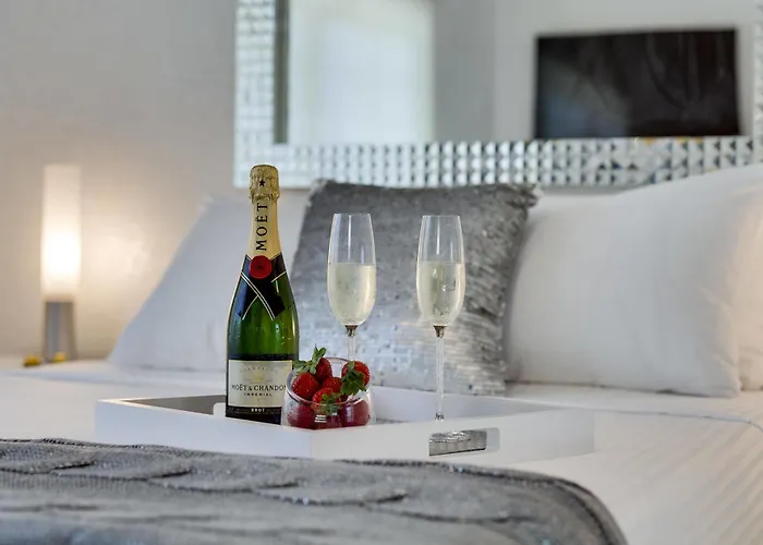 Top Affordable Accommodations in South Beach Miami