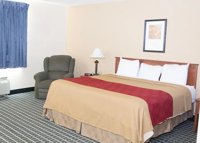 Best Hotels Near Marine Barracks Washington DC